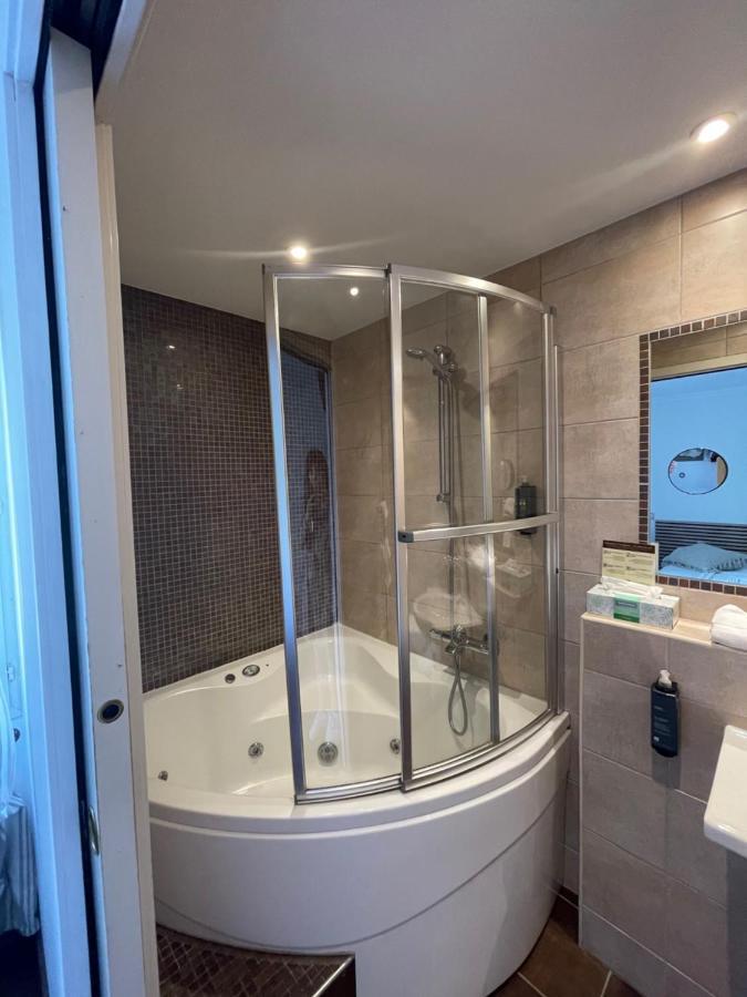 Hotel Ulysse Montpellier Centre Bagian luar foto