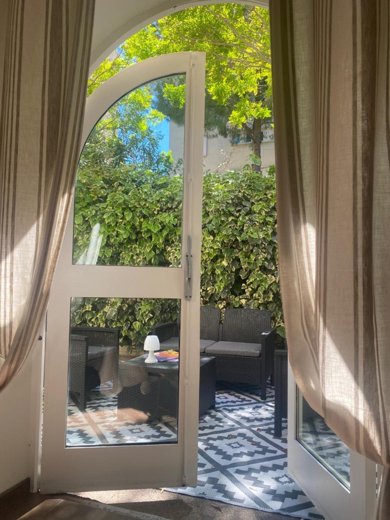 Hotel Ulysse Montpellier Centre Bagian luar foto